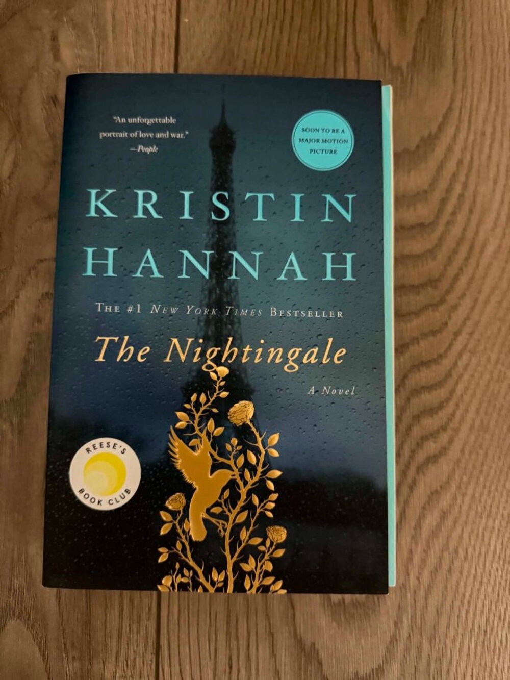 The Nightingale by Kristin Hannah (Paperback)
